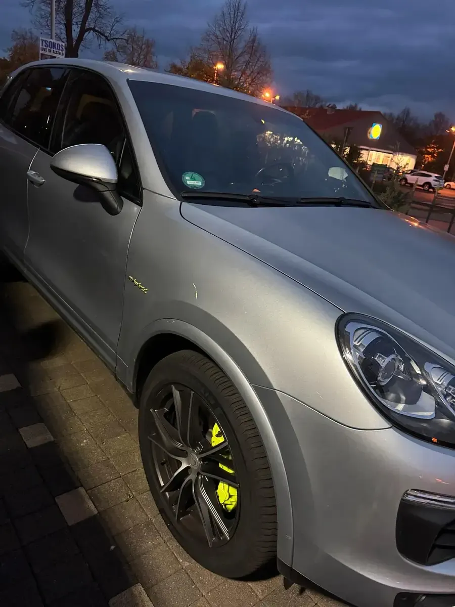 Second-hand Porsche Cayenne 400 CP (294 kW) 2018 Argintiu SUV