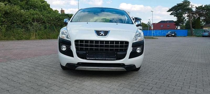 Weiß Gebraucht 2010 Peugeot 3008 Allure SUV | 4.000 € (Fairer Preis) - Bild 1/4