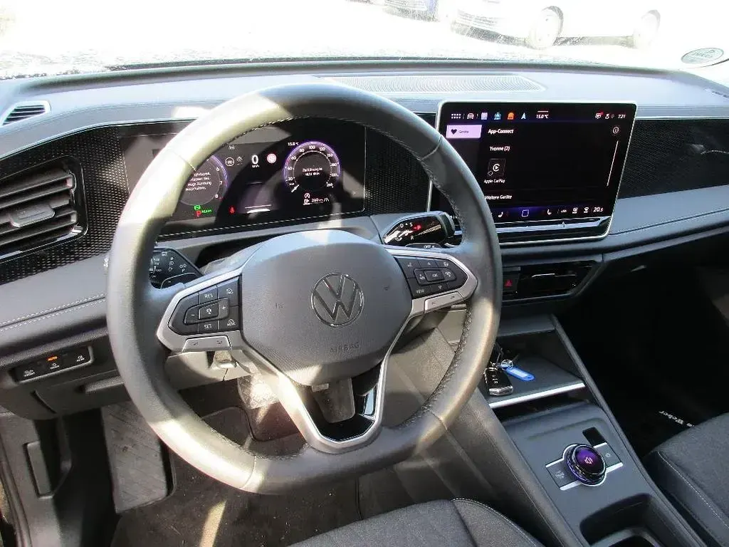 Gebraucht VW Tiguan Design 150 PS (110 kW) 2025 Schwarz SUV