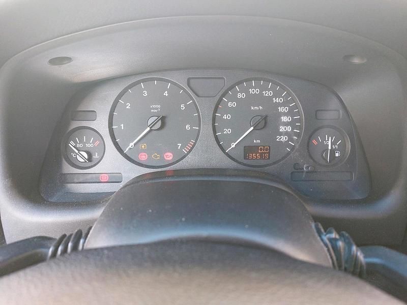 Second-hand Opel Astra 100 CP (73 kW) 2001 Argintiu Break