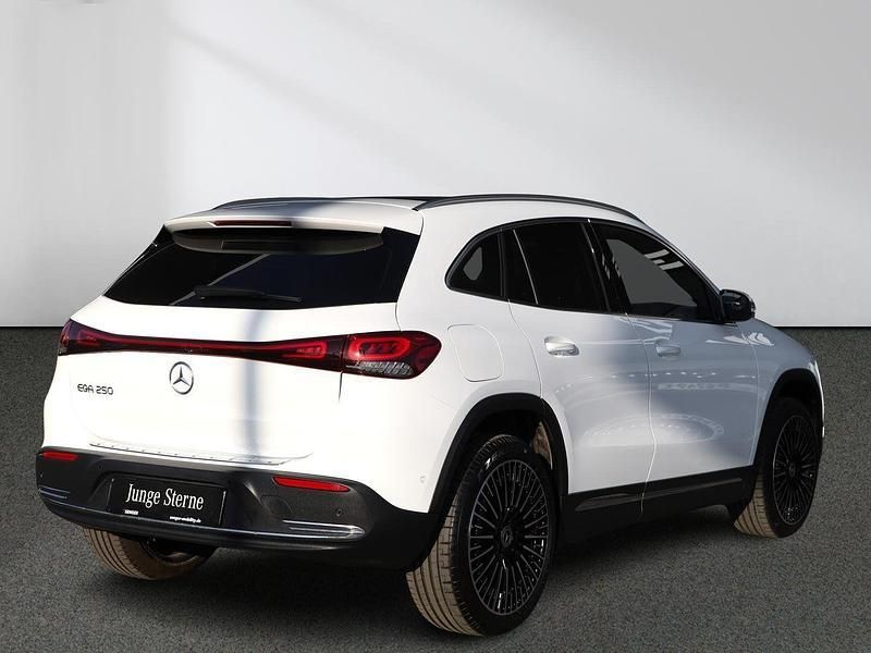 Gebraucht Mercedes EQA250 Progressive 139 kW (190 PS) 2023 Weiß SUV
