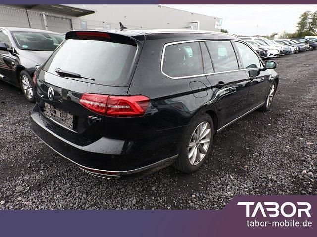 Gebraucht VW Passat Highline 239 PS (175 kW) 2019 Schwarz metallic Kombi