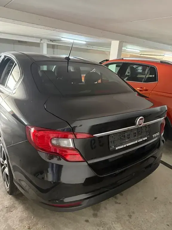 Gebraucht Fiat Tipo Lounge 120 PS (88 kW) 2018 Schwarz Limousine