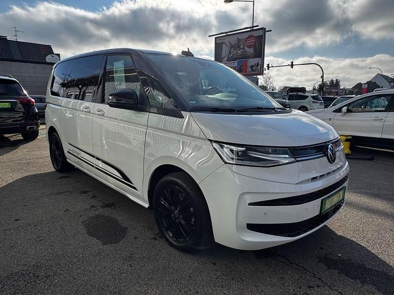 Gebraucht VW Multivan Edition 150 PS (110 kW) 2024 Weiß Van