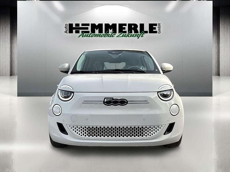 Neu Fiat 500e La Prima 86 kW (118 PS) 2026 Weiß Kleinwagen