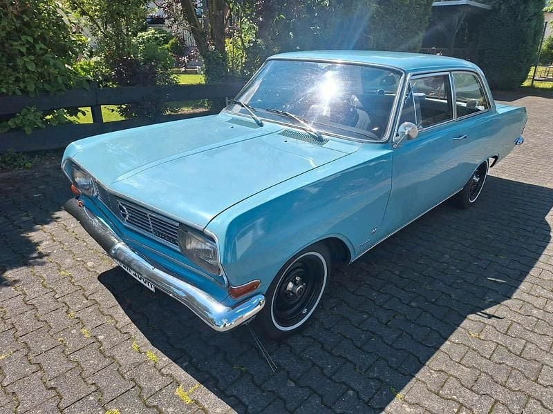 Andere farben Gebraucht 1966 Opel Olympia Limousine | 11.111 € - Bild 1/4