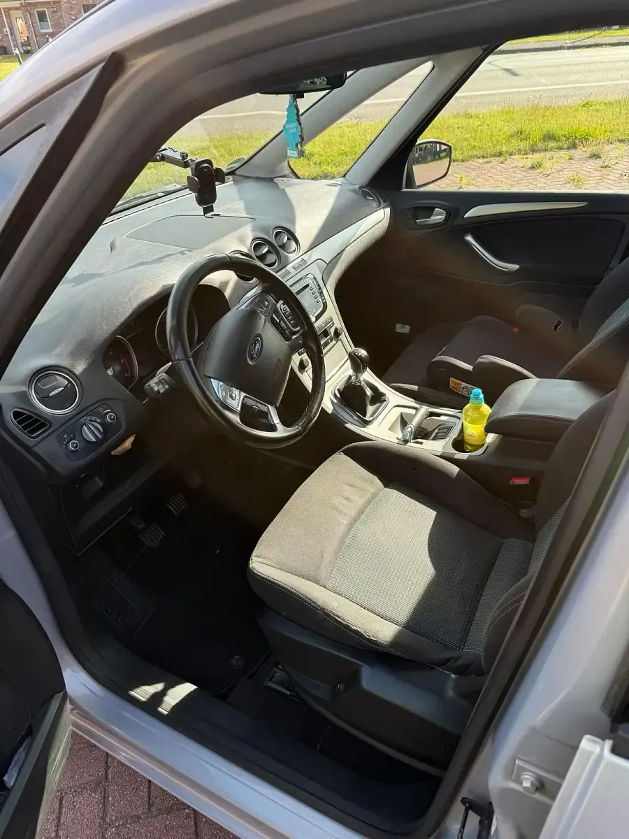 Gebraucht Ford Galaxy 140 PS (102 kW) 2010 Blau Van / Kleinbus