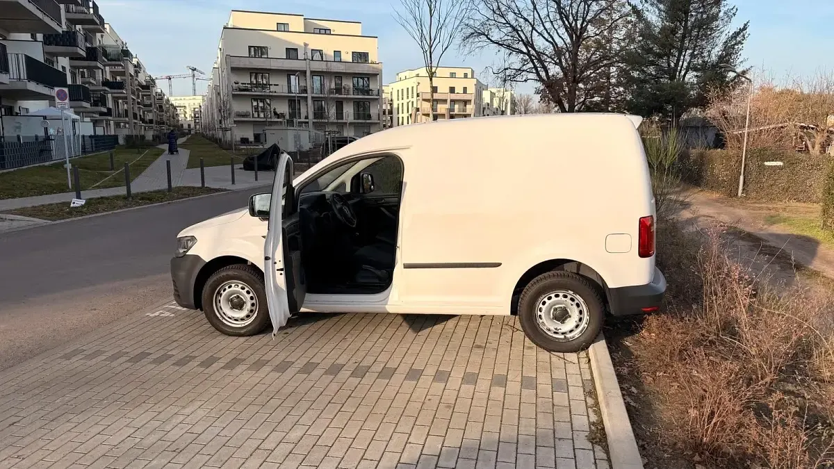 Gebraucht VW Caddy 102 PS (75 kW) 2016 Weiß Van / Kleinbus