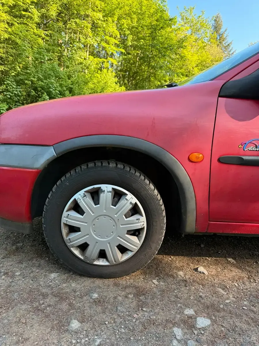 Gebraucht Opel Corsa 90 PS (66 kW) 1997 Rot Kleinwagen
