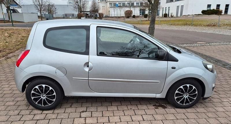Gebraucht Renault Twingo Expression 75 PS (55 kW) 2012 Silber Kleinwagen