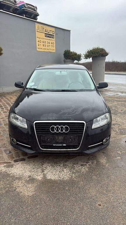 Gebraucht Audi A3 Attraction 140 PS (102 kW) 2010 Schwarz Kleinwagen