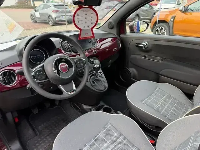 Gebraucht Fiat 500 Lounge 69 PS (50 kW) 2021 Colore esterno (opera bordeaux Limousine