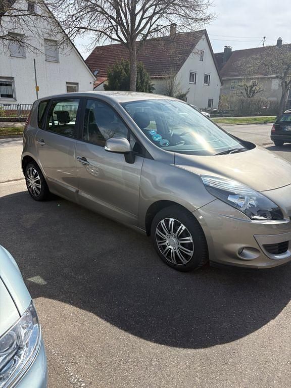 Gebraucht Renault Scénic III Dynamique 110 PS (80 kW) 2011 Beige Van / Kleinbus