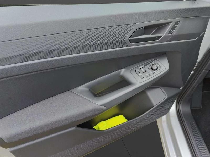 Gebraucht VW Caddy Basis 102 PS (75 kW) 2024 Reflexsilber metallic Van / Kleinbus