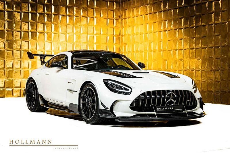Diamond white metallic Neu 2025 Mercedes AMG GT AMG Coupé | 415.905 € - Bild 1/4