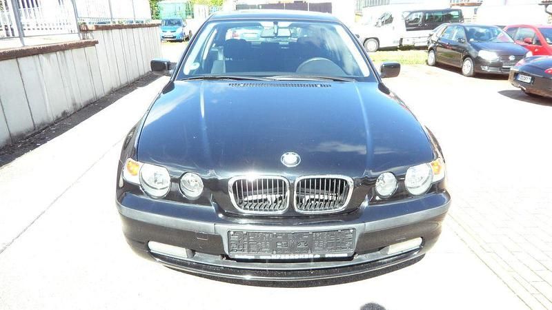 Schwarz Gebraucht 2004 BMW 316 Compact Kleinwagen | 2.199 € (Fairer Preis) - Bild 1/4