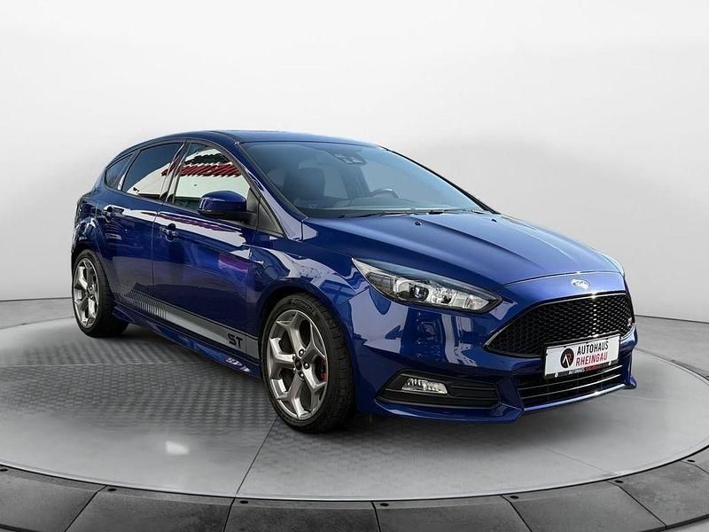 Gebraucht Ford Focus ST 250 PS (183 kW) 2018 Blau Limousine