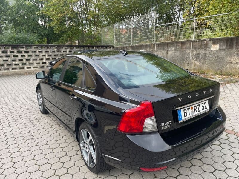 Schwarz Gebraucht 2012 Volvo S40 Limousine | 8.500 € (Fairer Preis) - Bild 1/4