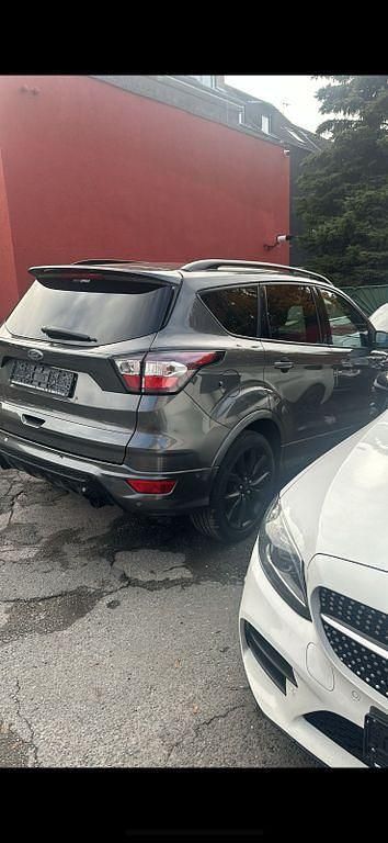 Gebraucht Ford Kuga ST-Line 179 PS (131 kW) 2017 Grau SUV