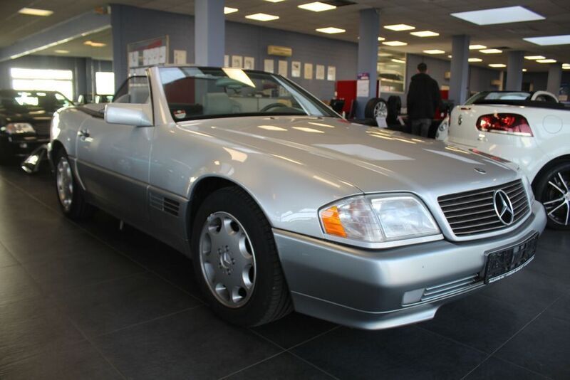 Silber (metallic) Gebraucht 1995 Mercedes SL280 Cabrio | 26.980 € - Bild 1/4