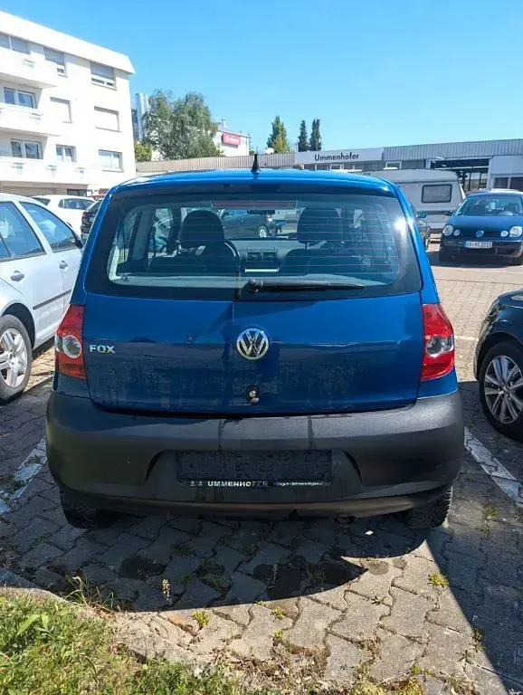 Gebraucht VW Fox 54 PS (39 kW) 2008 Blau Kleinwagen