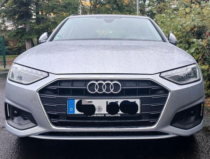 Silber Gebraucht 2020 Audi A4 Kombi | 21.500 € (Superpreis) - Bild 1/4