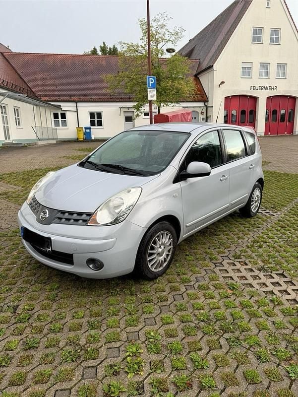 Silber Gebraucht 2008 Nissan Note Van / Kleinbus | 2.900 € (Guter Preis) - Bild 1/4