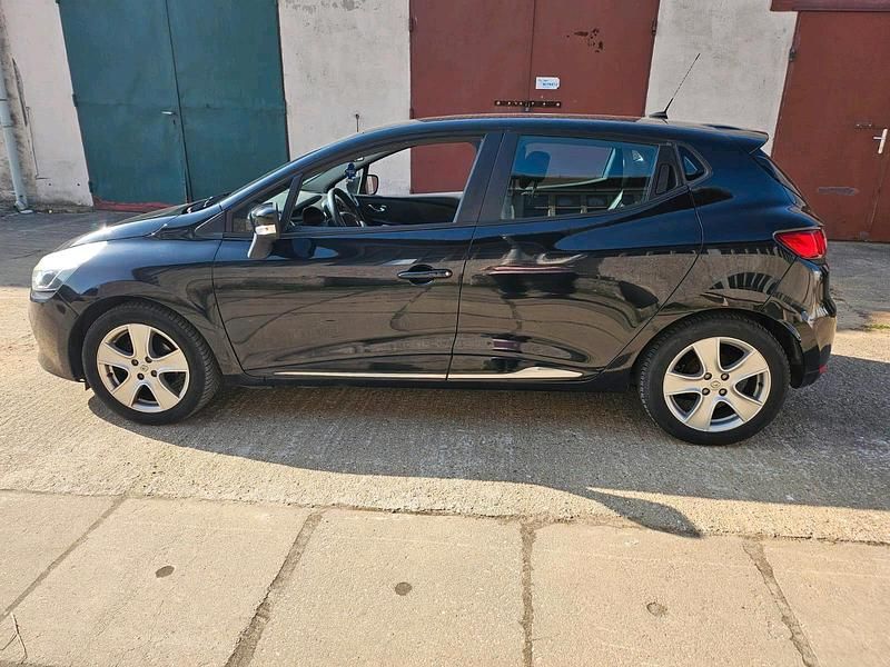 Gebraucht Renault Clio IV 90 PS (66 kW) 2013 Schwarz Kleinwagen