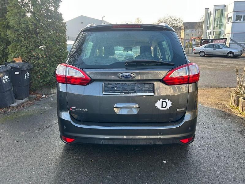 Gebraucht Ford Grand C-Max Cool & Connect 125 PS (91 kW) 2018 Van / Kleinbus