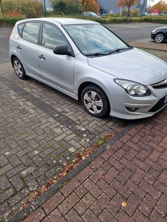 Gebraucht 2010 Hyundai i30 Limousine | 2.150 € (Fairer Preis) - Bild 1/4