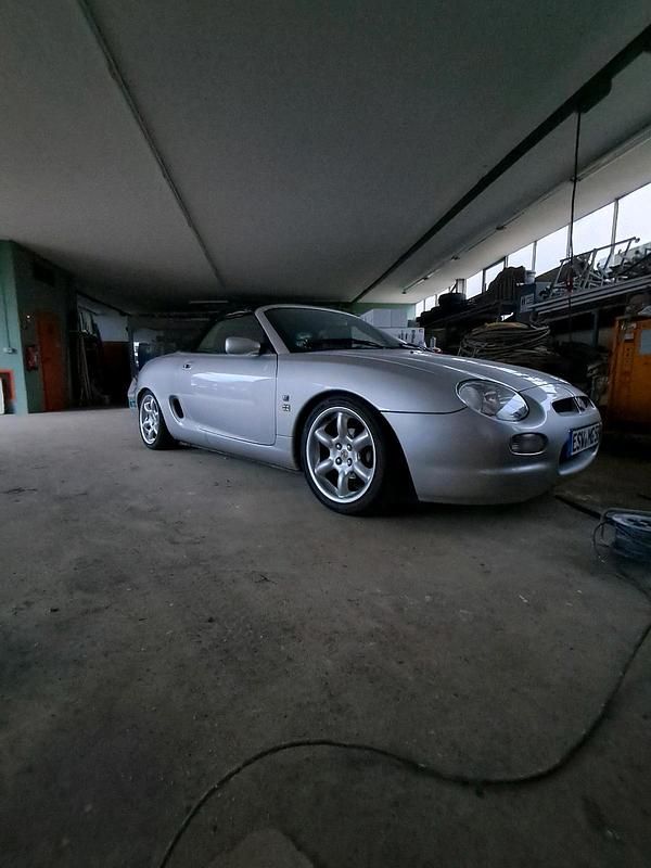 Silber Gebraucht 2000 MG F Cabrio | 3.500 € (Guter Preis) - Bild 1/2