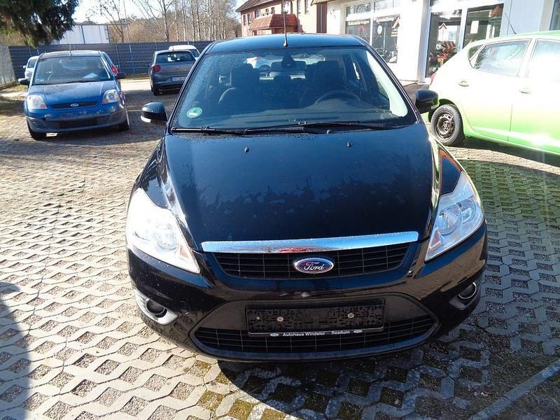 Usata Ford Focus 80 CV (58 kW) 2010 Nero Berlina
