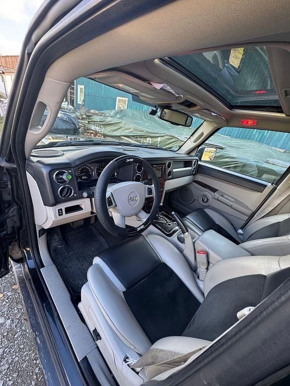 Gebraucht Jeep Commander Overland 218 PS (160 kW) 2009 Schwarz SUV