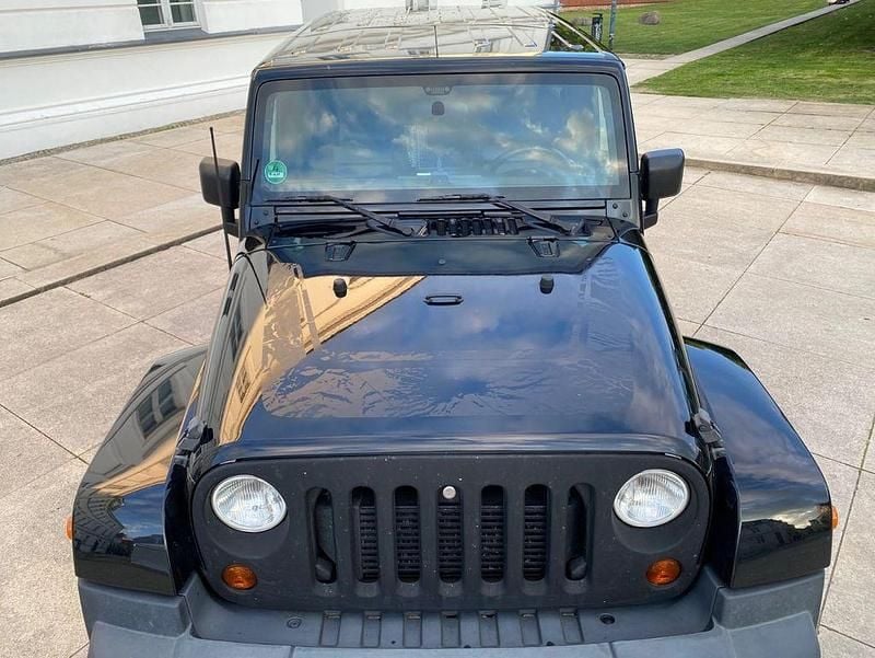 Gebraucht Jeep Wrangler Unlimited 200 PS (147 kW) 2013 Schwarz SUV