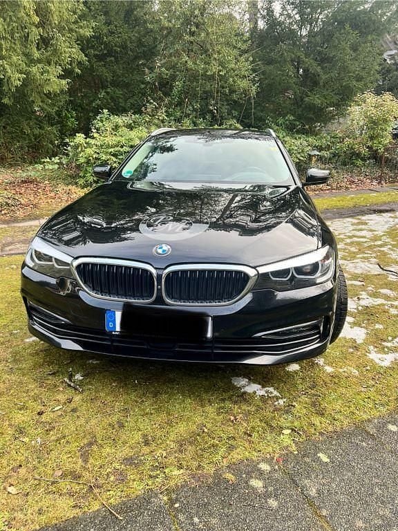 Gebraucht BMW 530 Sport Line 265 PS (194 kW) 2019 Schwarz Kombi