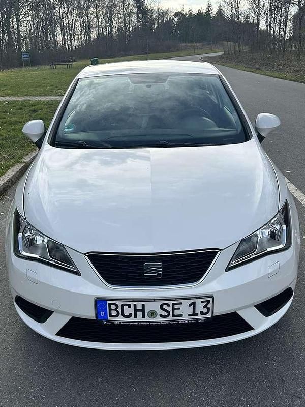 Weiß Gebraucht 2014 Seat Ibiza Style Kleinwagen | 4.800 € (Fairer Preis) - Bild 1/4