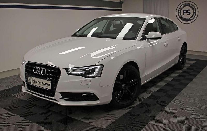 Weiß Gebraucht 2016 Audi A5 Sportback Comfort Limousine | 16.790 € (Fairer Preis) - Bild 1/3