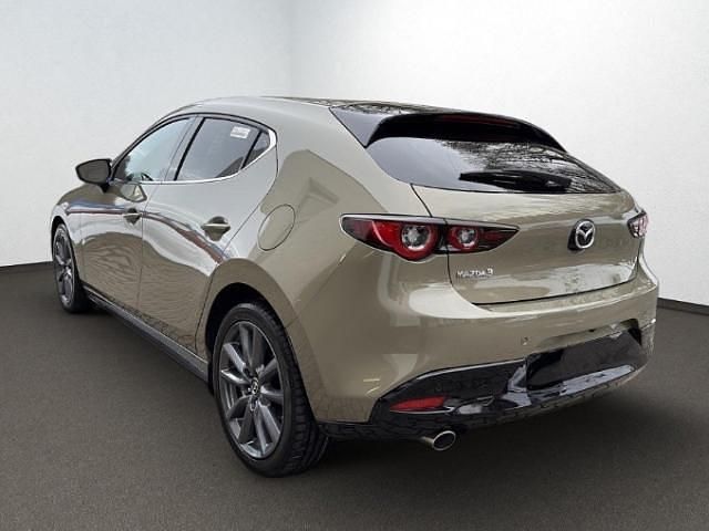 Neu Mazda 3 Exclusive 140 PS (102 kW) 2026 Zircon sand Limousine