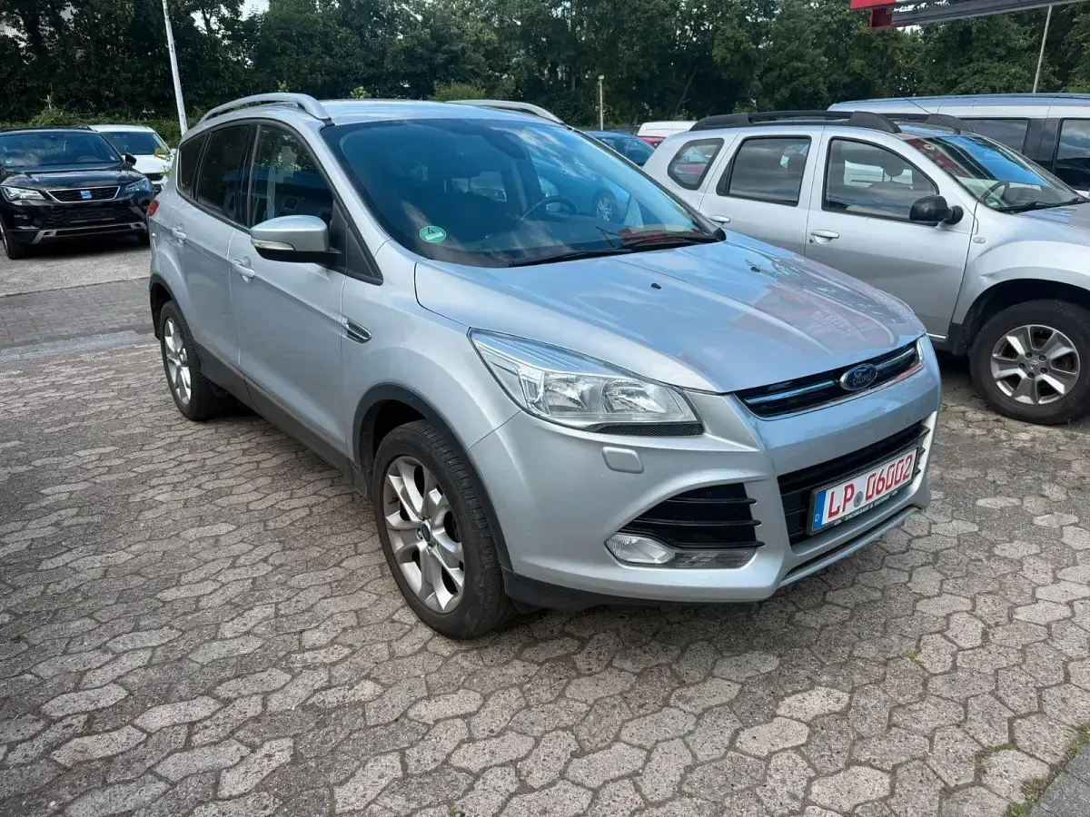 Gebraucht Ford Kuga Titanium 150 PS (110 kW) 2015 Silber SUV