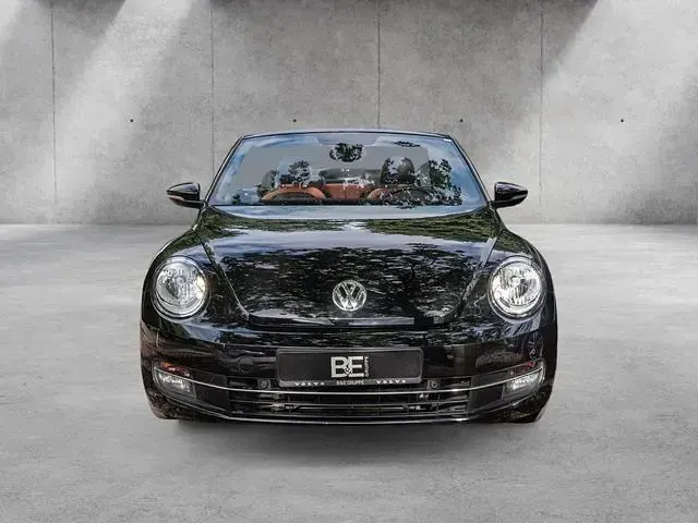 Gebraucht VW Beetle Cabriolet CLUB 105 PS (77 kW) 2015 Schwarz Cabrio