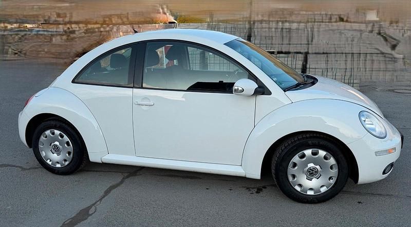 Gebraucht VW New Beetle 102 PS (75 kW) 2009 Weiß Kleinwagen