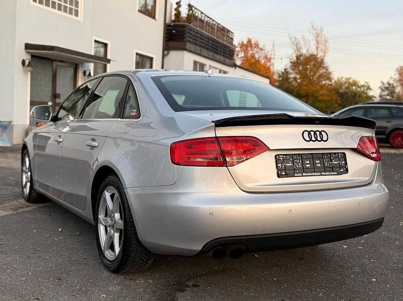 Gebraucht Audi A4 Ambition 160 PS (117 kW) 2009 Silber Limousine