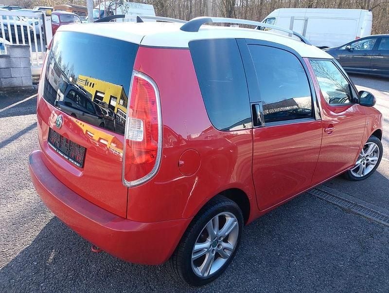 Gebraucht Skoda Roomster 105 PS (77 kW) 2012 Rot Van / Kleinbus