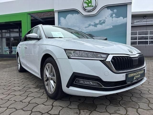 Gebraucht Skoda Octavia 116 PS (85 kW) 2022 Weiß Kombi
