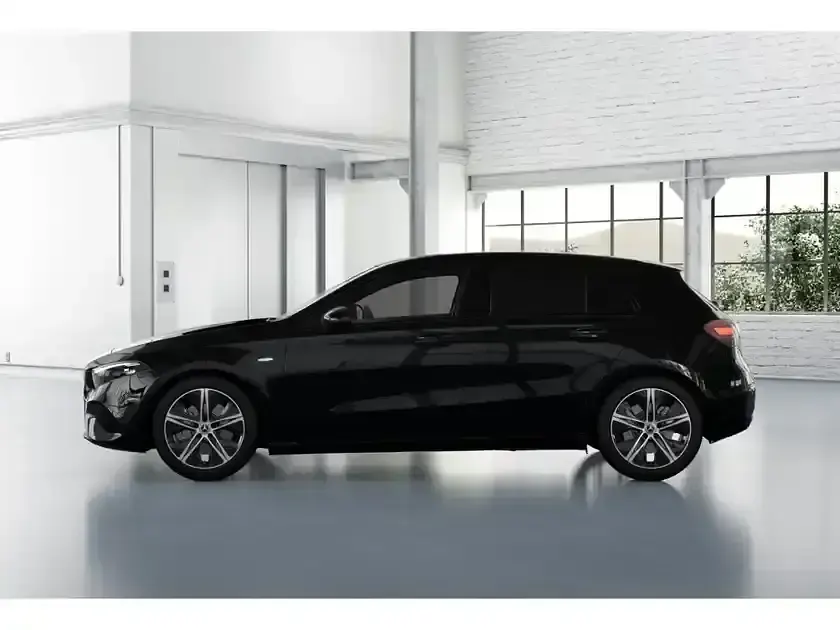 Gebraucht Mercedes A250 Progressive 163 PS (119 kW) 2025 Metalliclack kosmosschwarz Limousine
