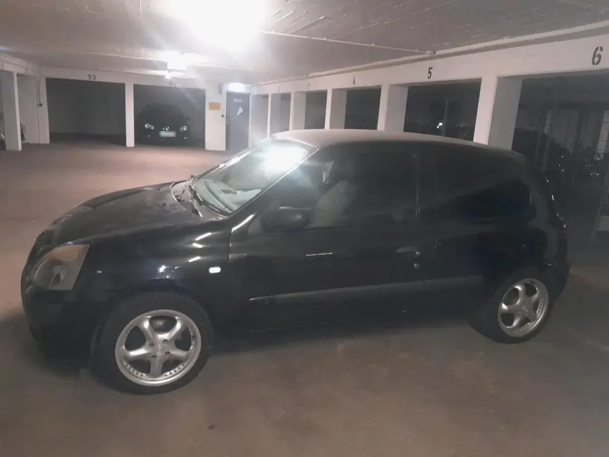 Gebraucht Renault Clio 58 PS (42 kW) 2006 Schwarz Kleinwagen
