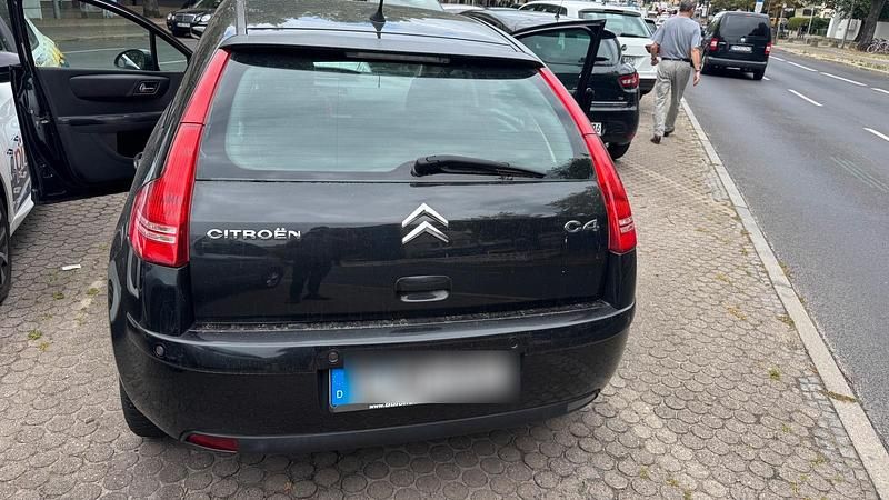 Schwarz Gebraucht 2009 Citroën C4 Kombi | 1.000 € - Bild 1/4