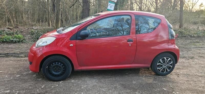 Gebraucht Citroën C1 68 PS (50 kW) 2009 Rot Kleinwagen