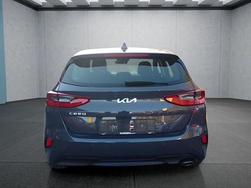 Gebraucht Kia Ceed 140 PS (102 kW) 2025 Grau Kleinwagen