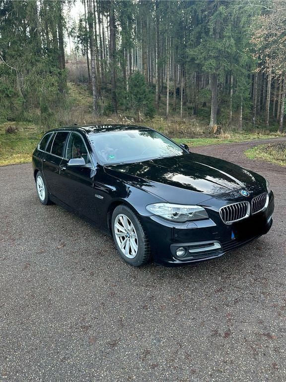 Gebraucht BMW 525 Luxury Line 218 PS (160 kW) 2015 Schwarz Kombi